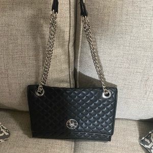 Guess side/crossbody bag. Great condition.